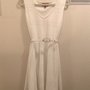 White Jennifer Lopez dress: XL (with belt)